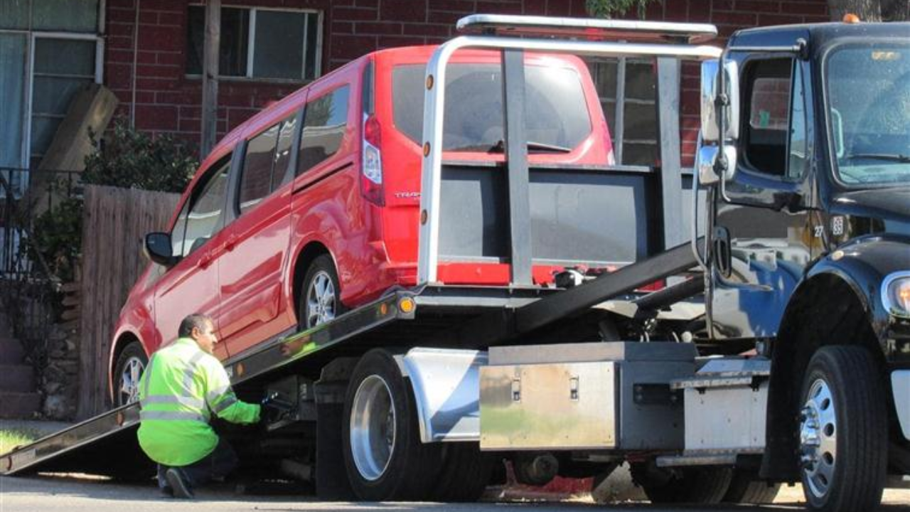 How much is towing per kilometer?